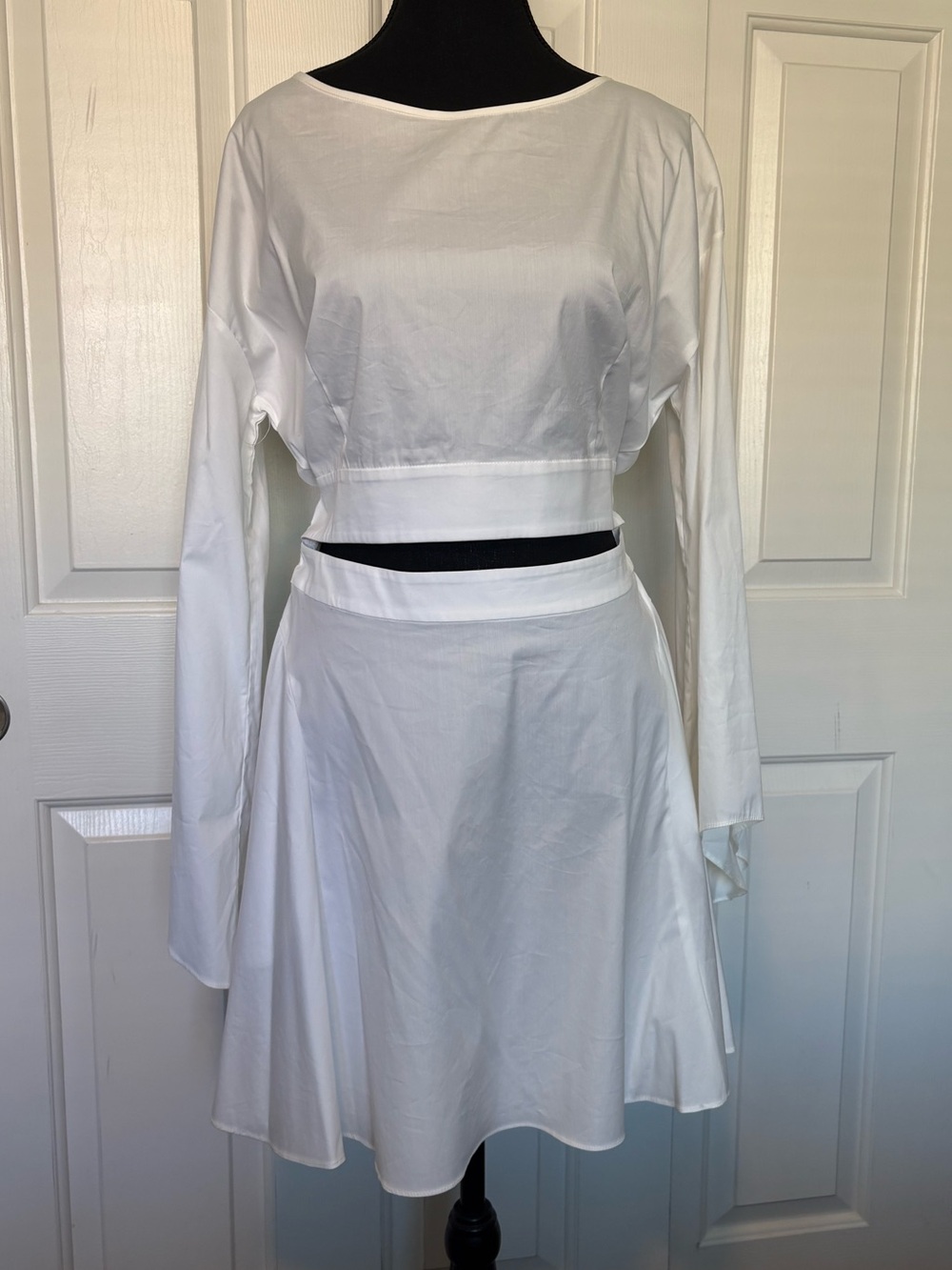INTERMIX-White Mid-riff Cut-out Mini Dress, Tie Back, Flare Sleeves size L  NWT